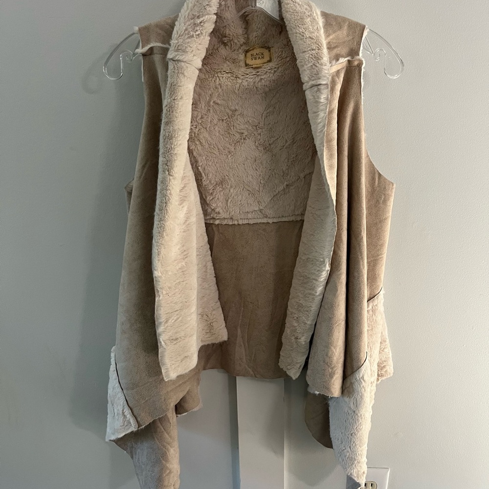 Black Swan Cream Teddy Jacket